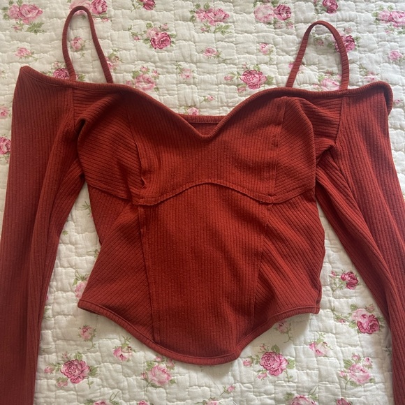 urban outfitters off-the-shoulder top - Picture 1 of 4